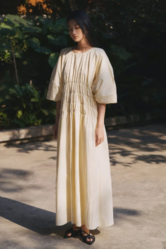 Customizable Pleated waist puff-sleeved dress | 3 color