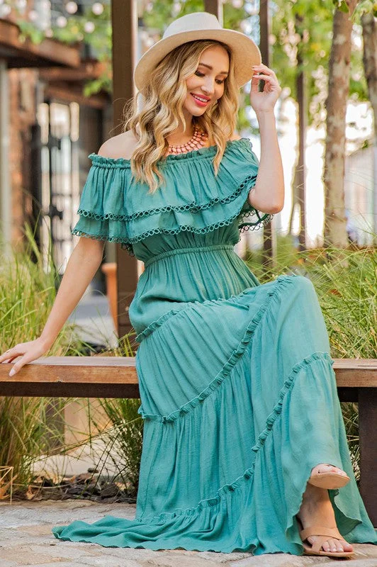 Off-the-Shoulder Tiered Long Casual Maxi Dress Fashionable Sleeveless Maxi Dress