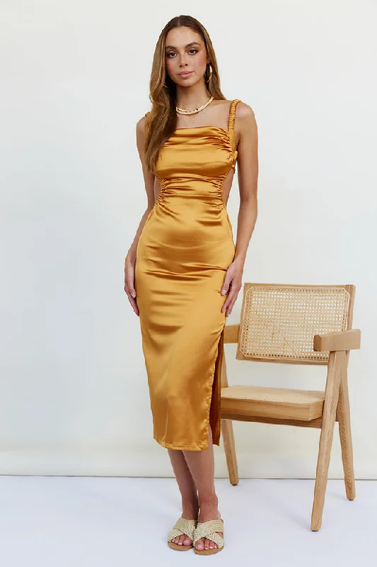 Fiorella Maxi Dress Gold Elegant Pleated Maxi Dress