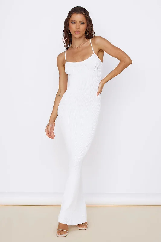 SNDYS Hudson Maxi Dress White Comfortable Fit-and-Flare Maxi Dress
