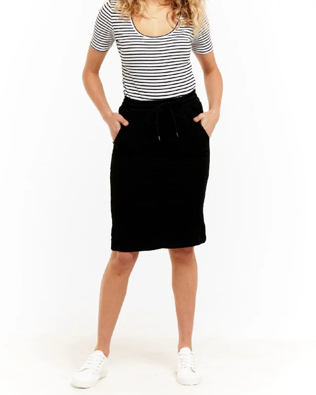 Betty Basics | Sierra Skirt | Black wool skirt breathable