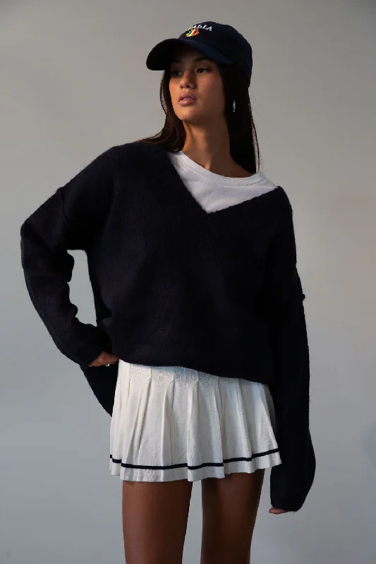 Serving Style Skirt leather skirt modern