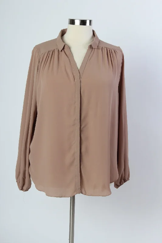 Mary Tyler Button-Up Blouse - Taupe Elegant Lace Blouse